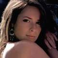 holly marie combs 3